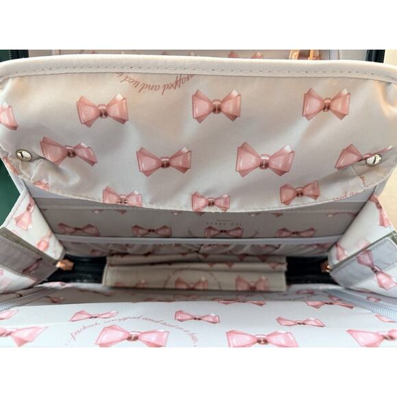 Ted Baker London Beau Hard Side Vanity Case in Black with Gold Accents - Picture 8 of 12